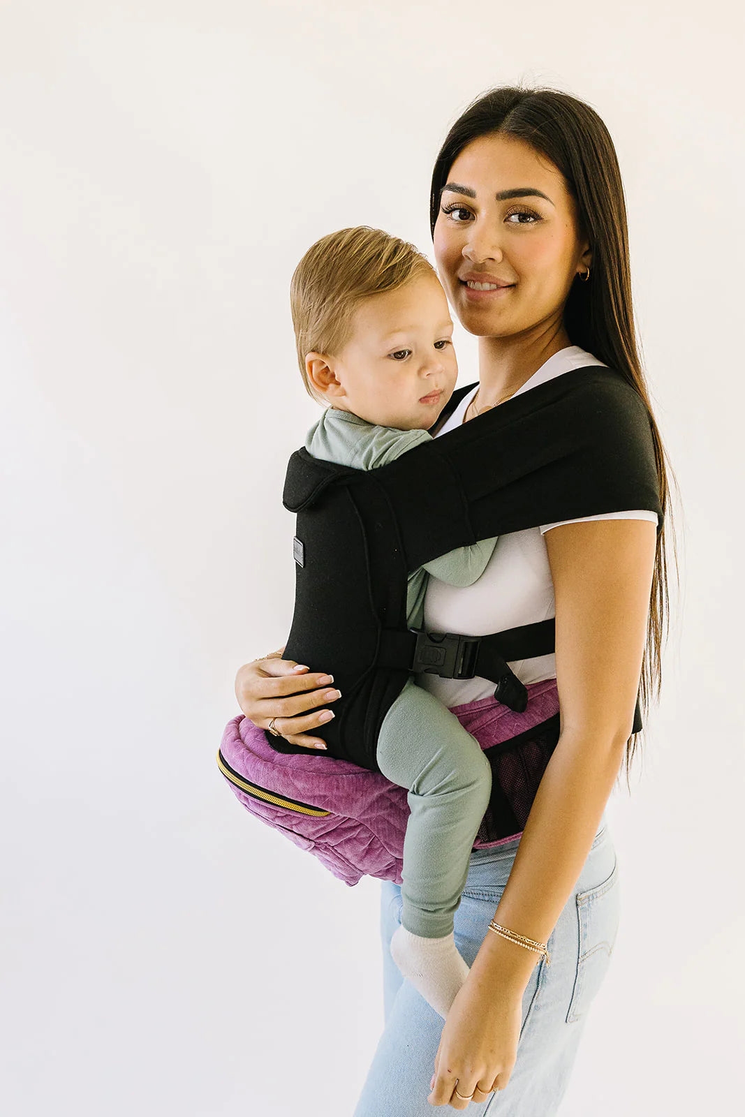 Tushbaby The Snug Attachment